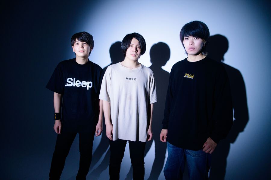 クジリ(KUJIRI_official)のEggsページ｜インディーズバンド音楽配信